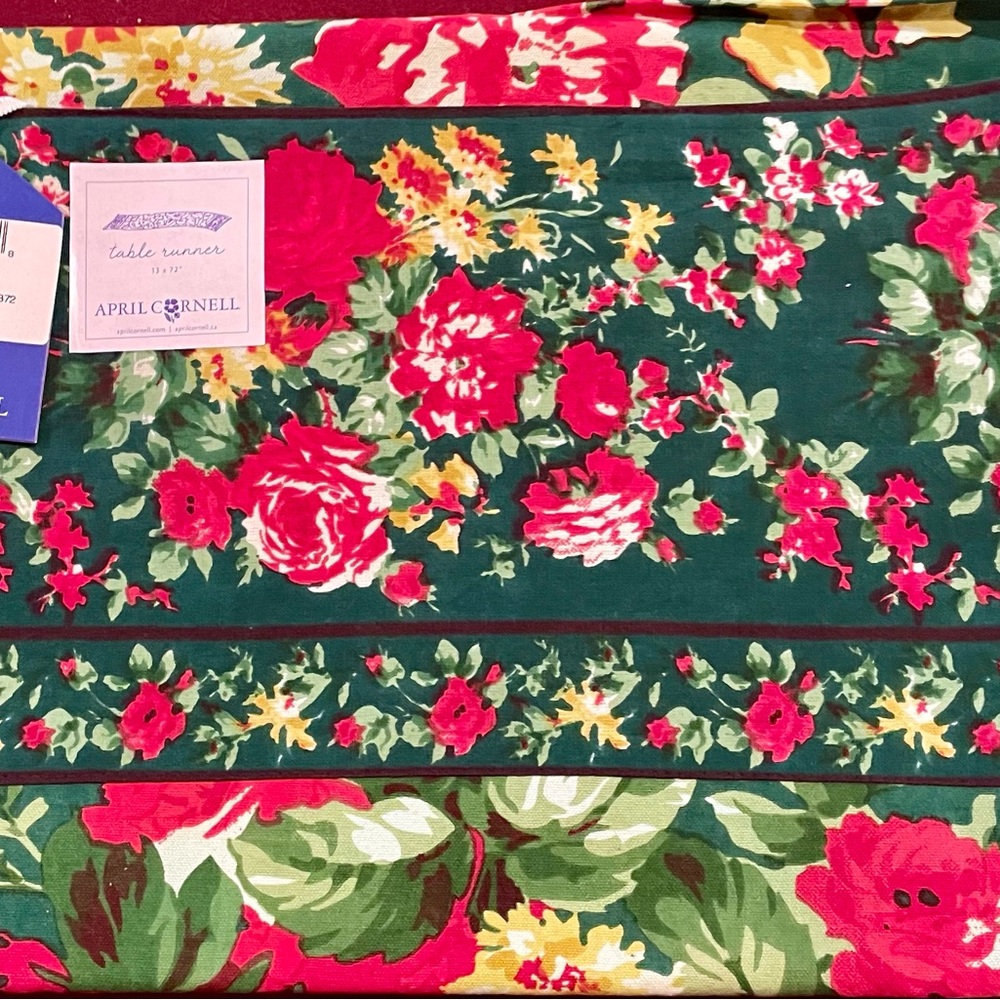 April Cornell Forest Green Rose Cottage Table Runner 13” x 72” Cotton Rare